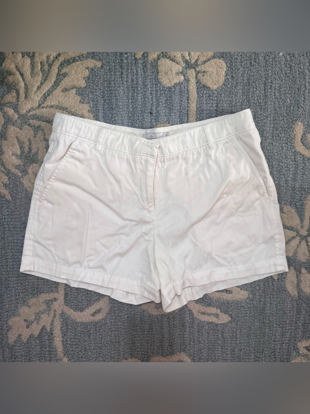 LL Bean Signature Chino White Shorts Size 8